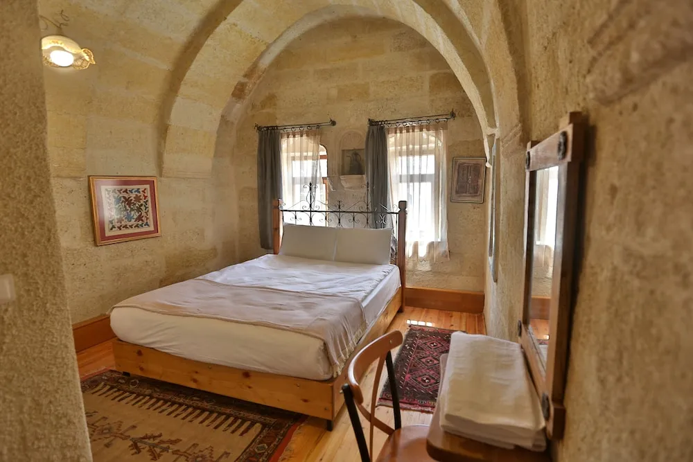 Tek Büyük veya İki Ayrı Yataklı Oda, Şehir Manzaralı