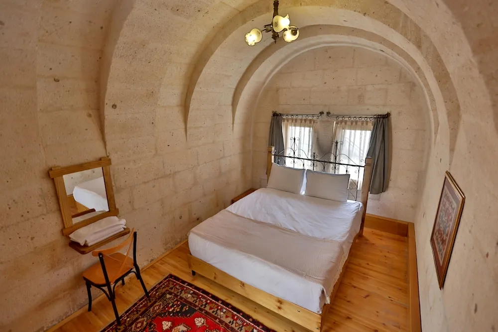 Tek Büyük veya İki Ayrı Yataklı Oda, Şehir Manzaralı