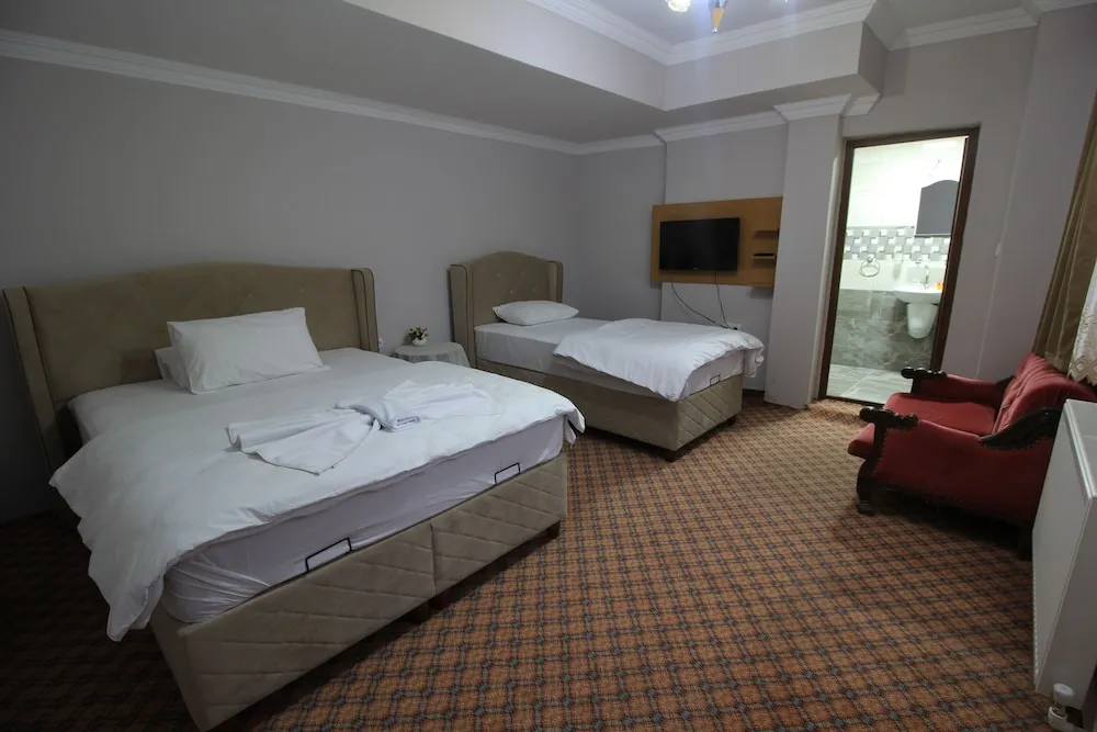 Basic Üç Kişilik Oda