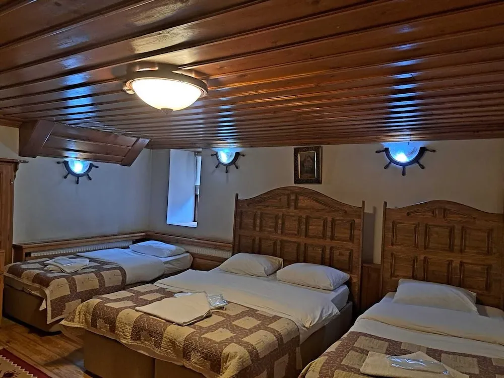 Konak Dort Kisilik Oda