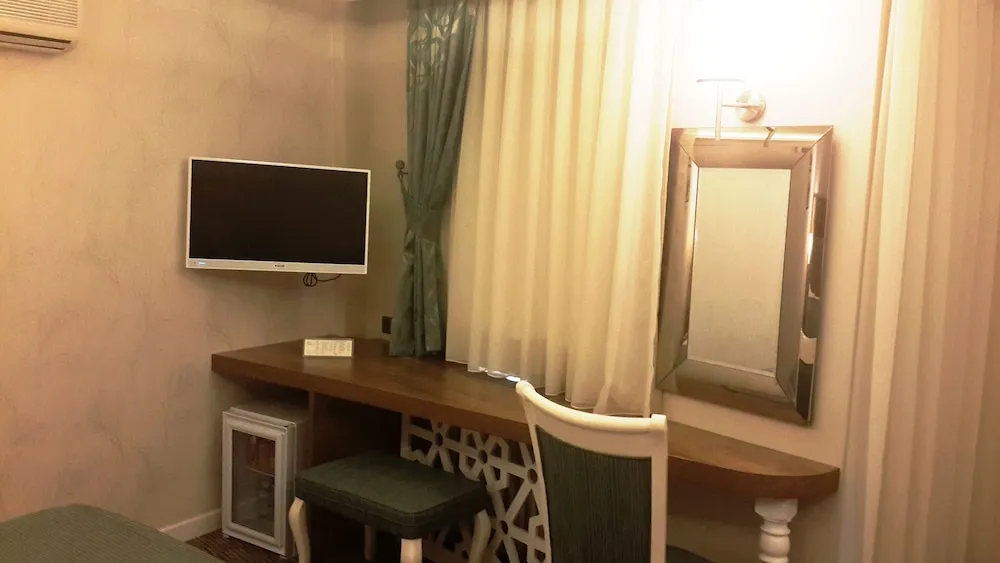 Deluxe Üç Kişilik Oda