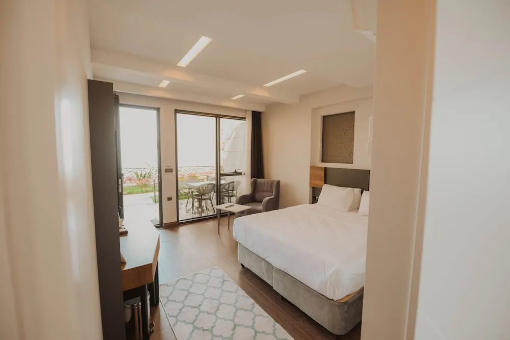 Deluxe Dbl Room with Garden and Terrace