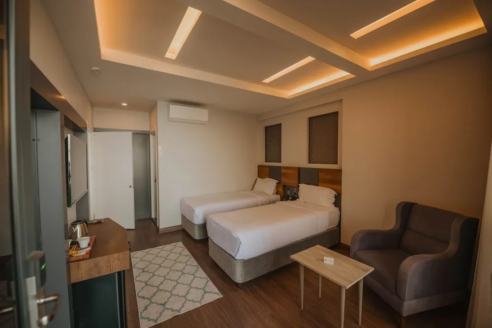 Deluxe Twin Room with Garden and Terrace