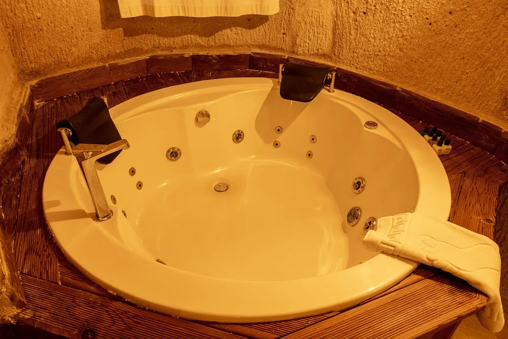 Elite Oda, Özel Banyo, Avlu Manzaralı