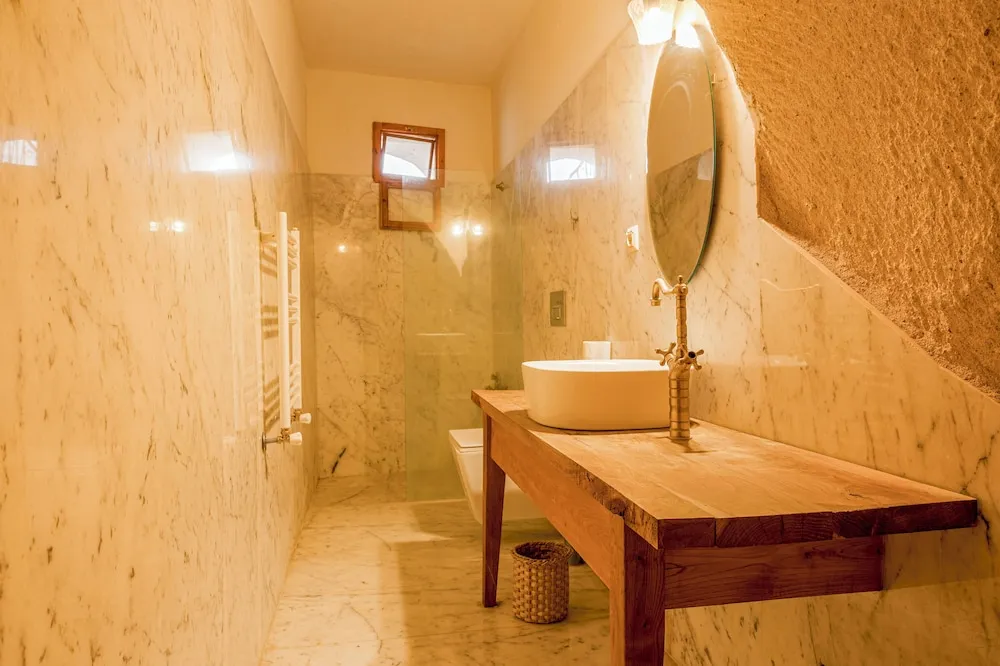 Elite Oda, Özel Banyo, Avlu Manzaralı