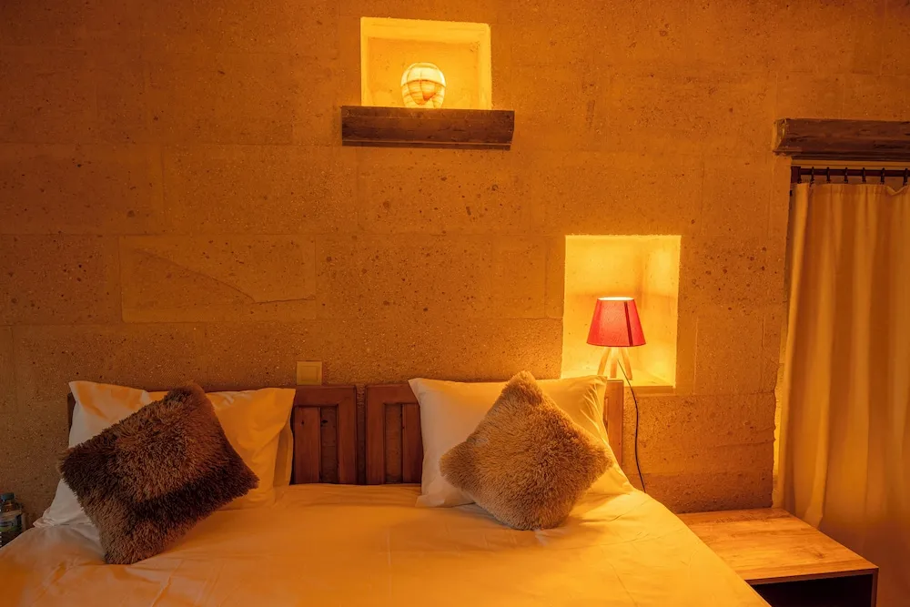 Traditional Üç Kişilik Oda