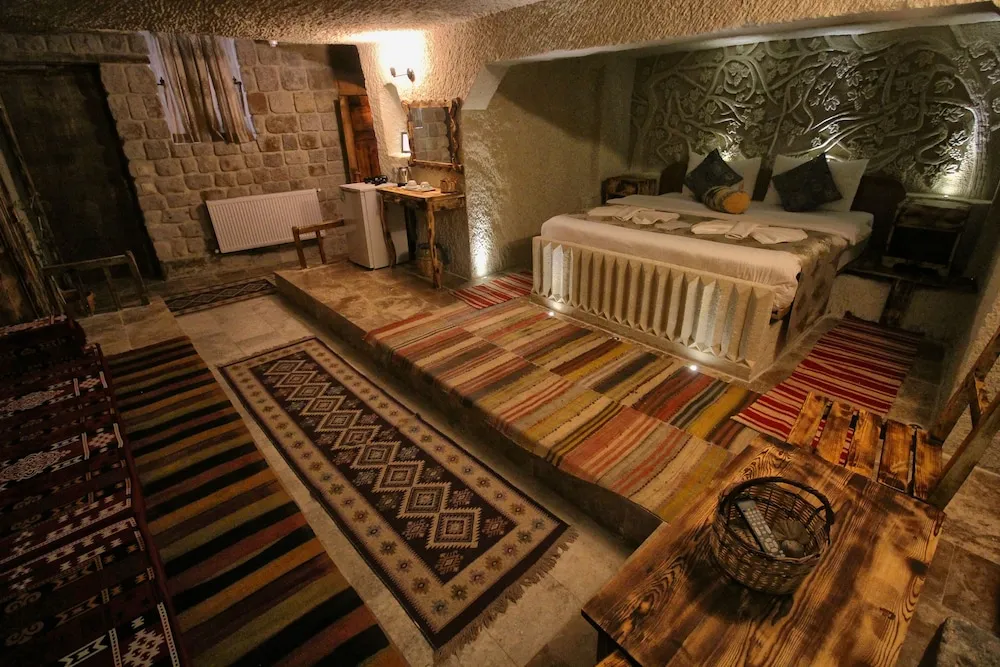 Villa Ennar Cave