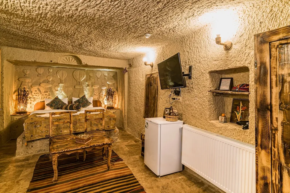 Villa Ennar Cave