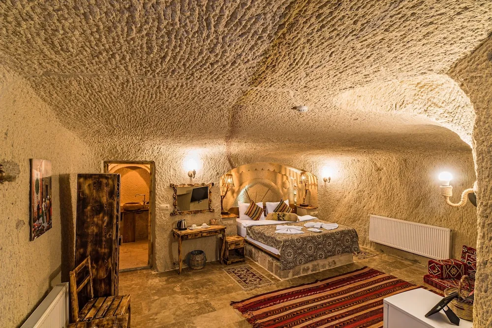 Villa Ennar Cave