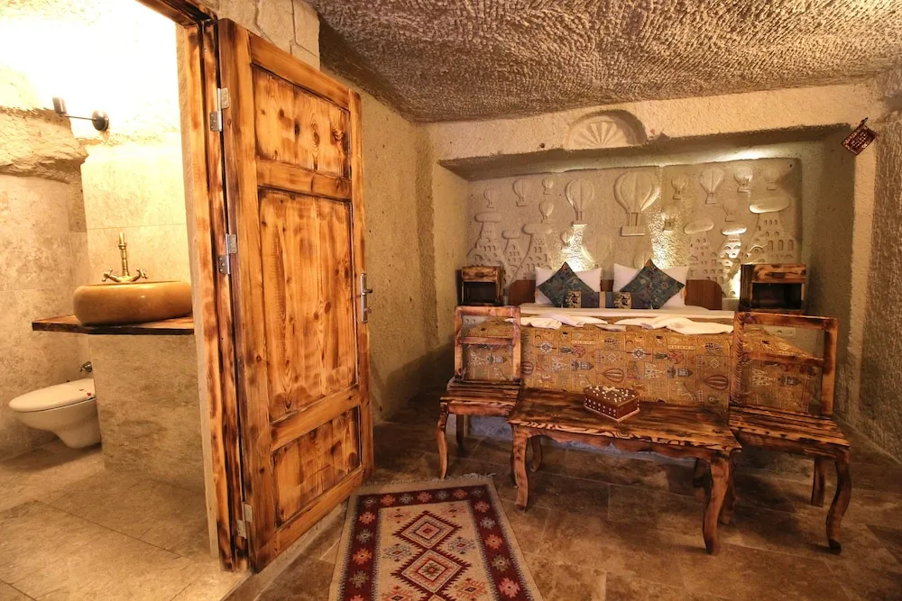Villa Ennar Cave