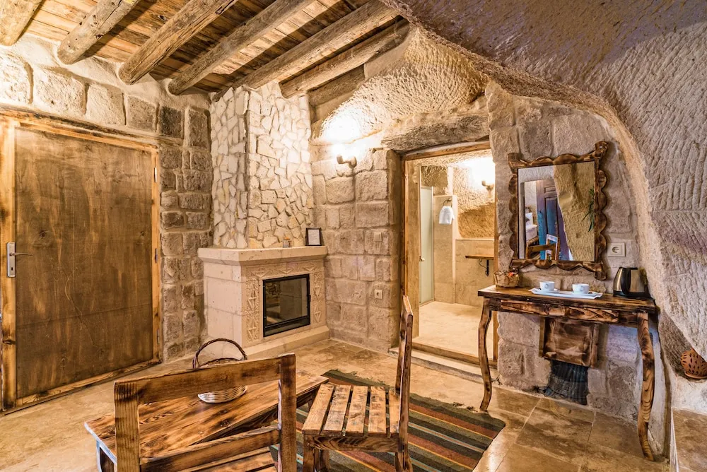 Villa Ennar Cave