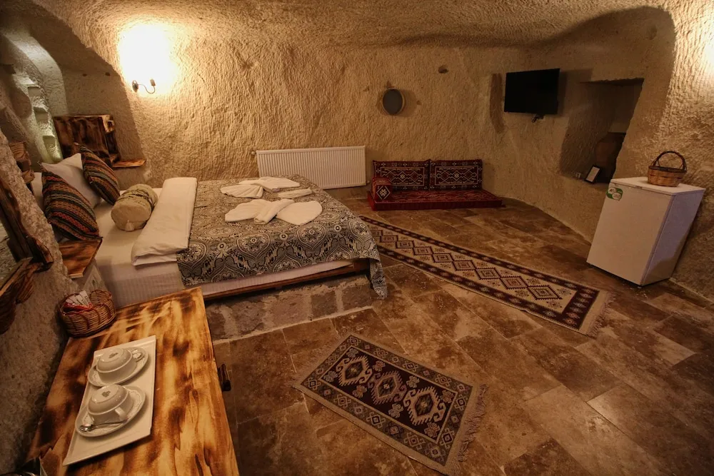 Villa Ennar Cave