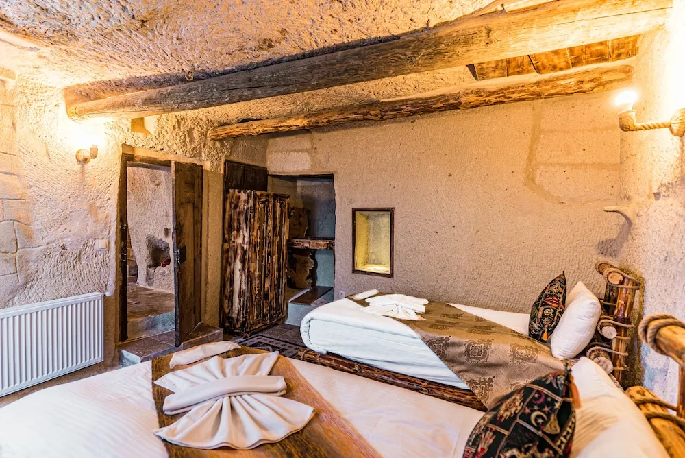 Villa Ennar Cave