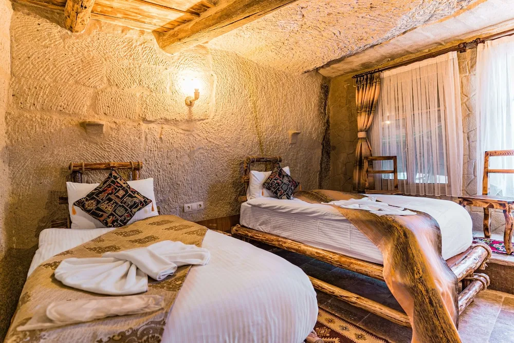 Villa Ennar Cave