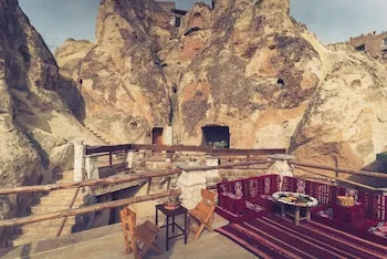 Cappadocia Ennar Cave ve Isıtmalı Yüzme Havuzu ve Spa