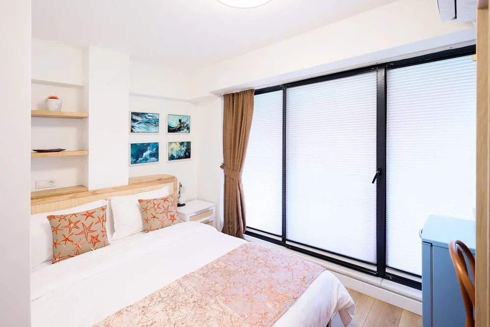 Standard Stüdyo, Şehir Manzaralı