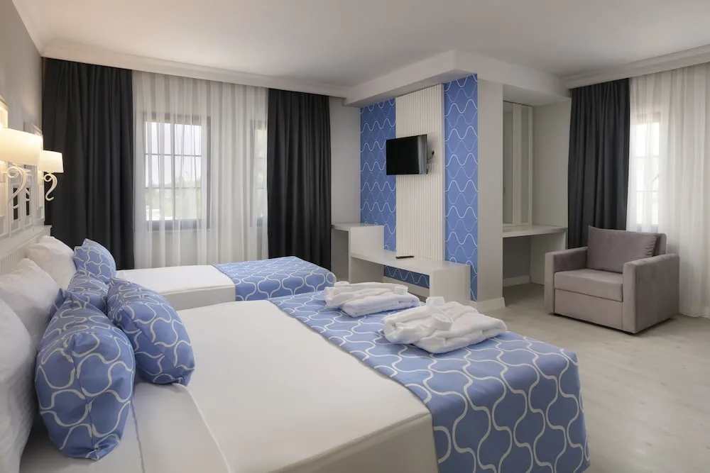 Family Room Land View