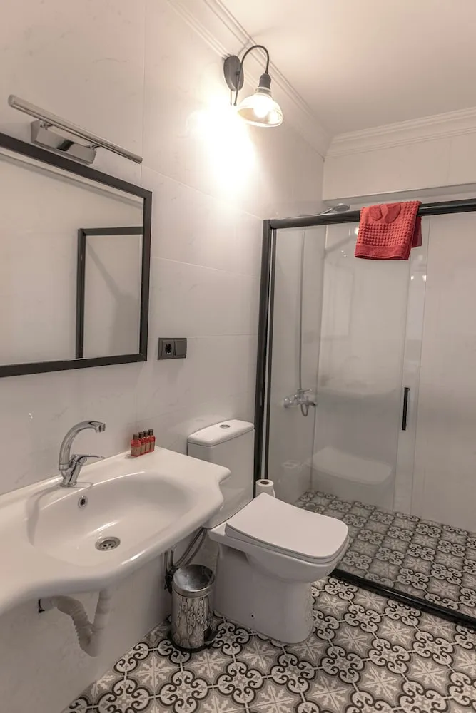 City Daire, 1 Büyük (Queen) Boy Yatak ve Çekyat, Sigara İçilmez, Küçük Mutfak