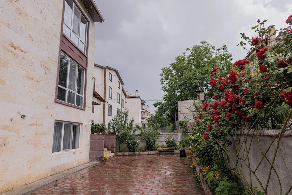 City Daire, 1 Büyük (Queen) Boy Yatak ve Çekyat, Sigara İçilmez, Küçük Mutfak