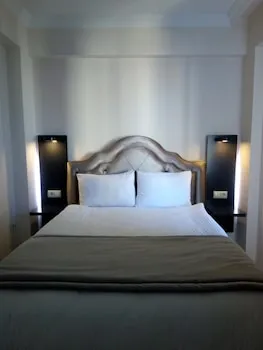 Z&B Home