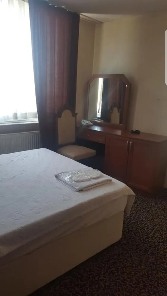 Economy Oda, Şehir Manzaralı
