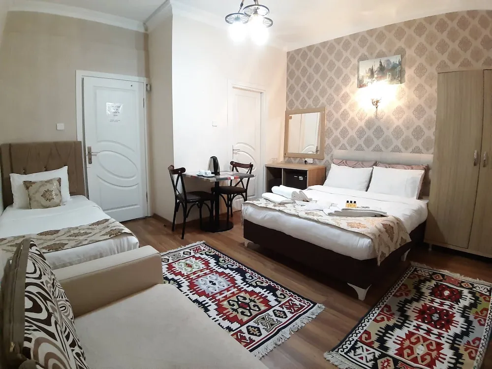 Standard Dört Kişilik Oda