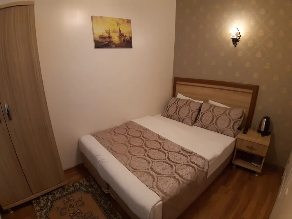 Standard Tek Büyük Yataklı Oda