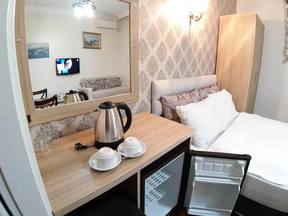 Standard Tek Büyük Yataklı Oda