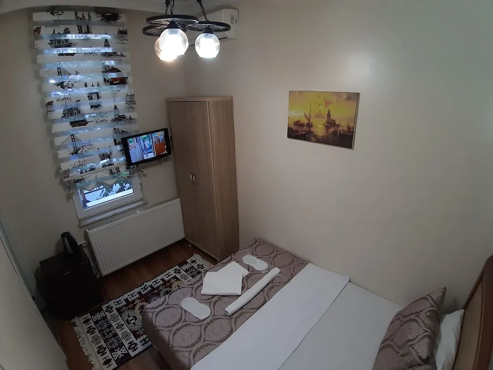 Standard Tek Büyük Yataklı Oda