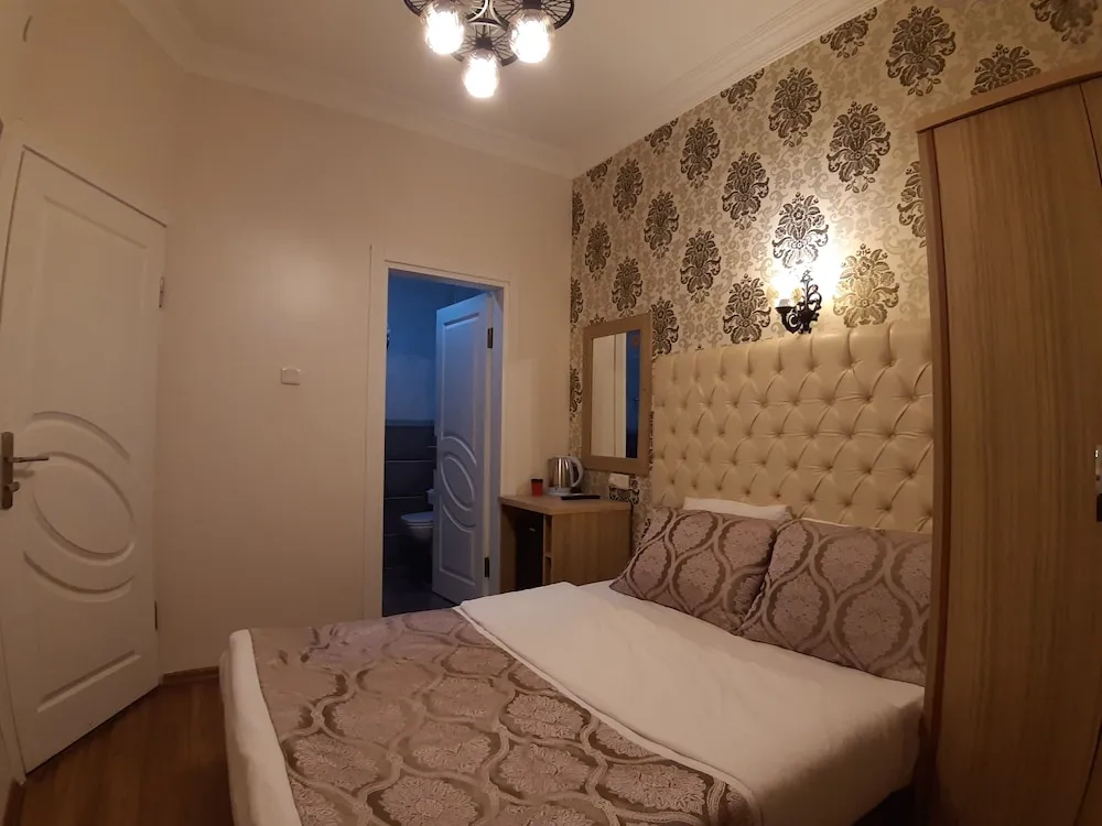 Standard Tek Büyük Yataklı Oda