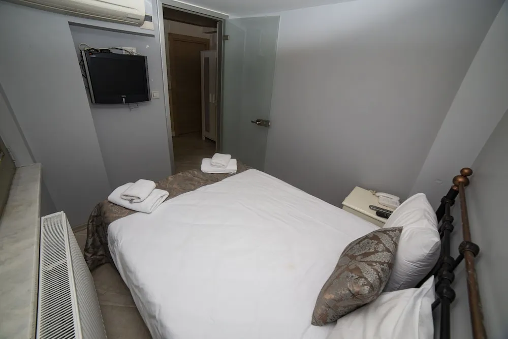 BASEMENT WITHOUT WINDOW