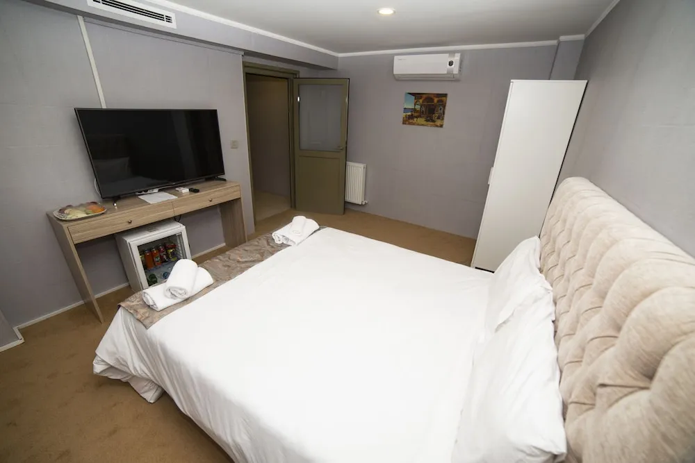 BASEMENT WITHOUT WINDOW