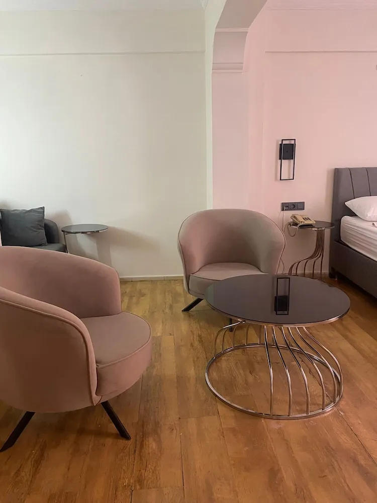 Deluxe Üç Kişilik Oda