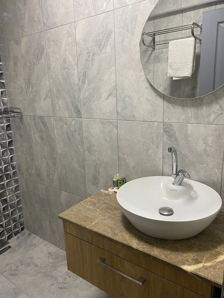 Standard Tek Büyük veya İki Ayrı Yataklı Oda