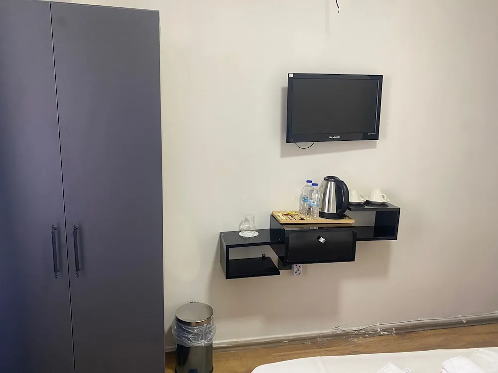 Standard Tek Büyük veya İki Ayrı Yataklı Oda