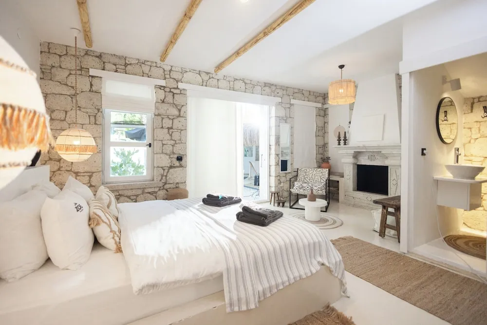 Deluxe Tek Büyük Yataklı Oda, Şömine