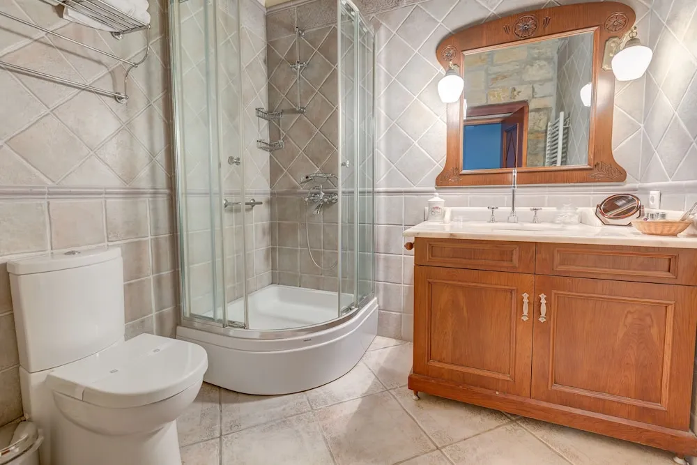 Superior Oda, Balkon