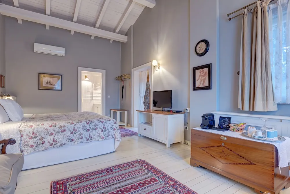 Junior Suite with Terrace and Forest View