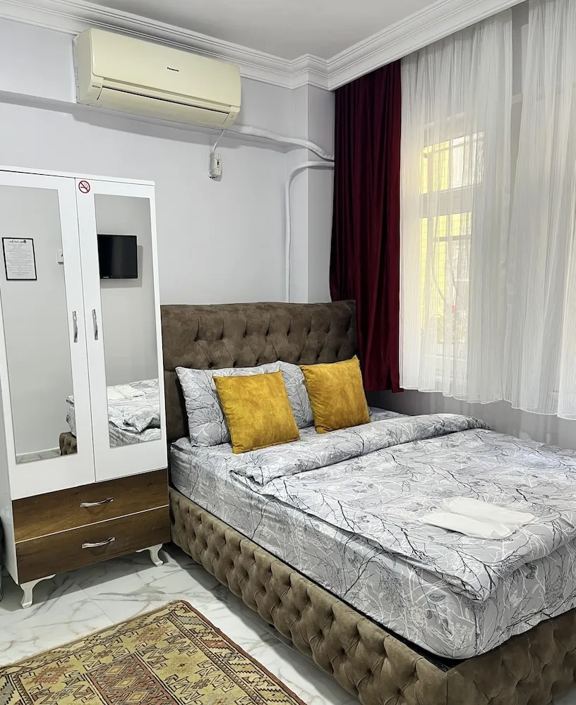 Giriş Kat Çift Kişilik Oda