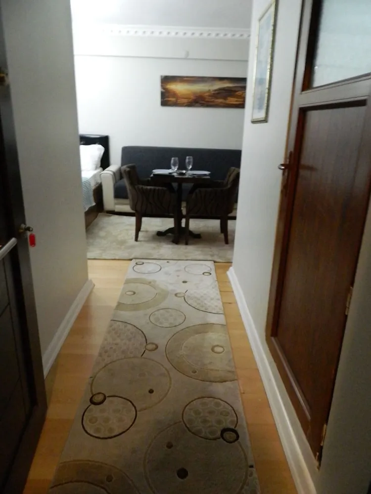 Grand Apart Daire
