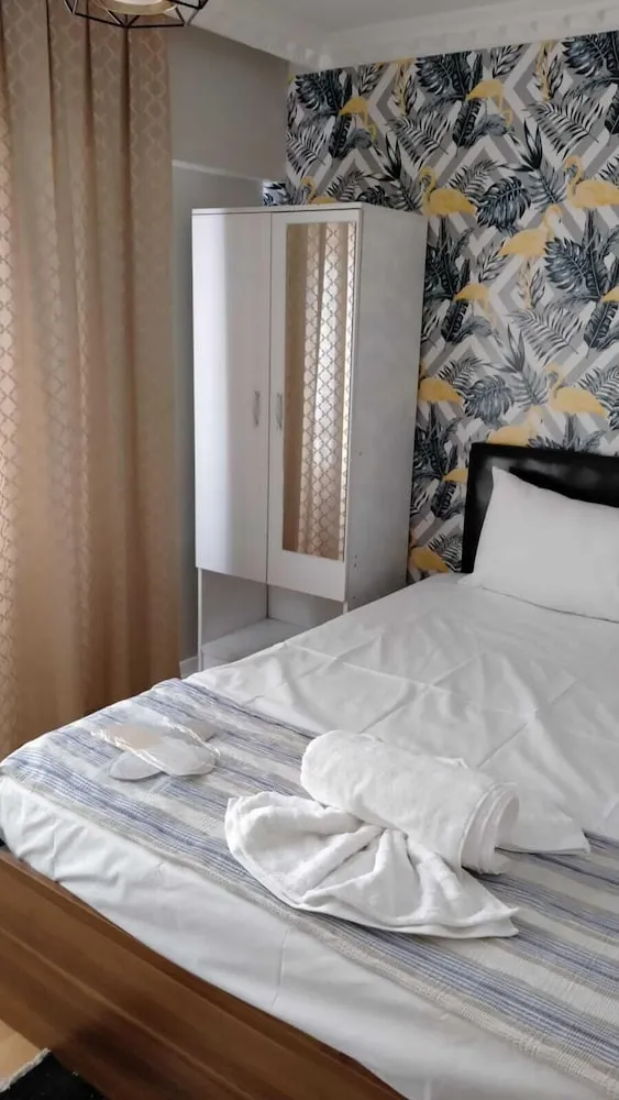 Standard Tek Büyük Yataklı Oda, 1 Çift Kişilik Yatak, Sigara İçilebilir, Şehir Manzaralı