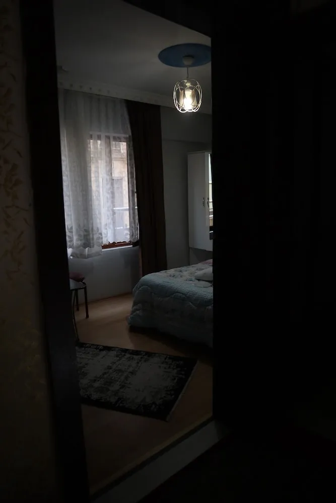 Standard Tek Büyük Yataklı Oda, 1 Çift Kişilik Yatak, Sigara İçilebilir, Şehir Manzaralı