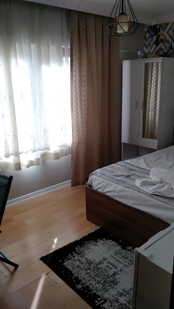 Standard Tek Büyük Yataklı Oda, 1 Çift Kişilik Yatak, Sigara İçilebilir, Şehir Manzaralı