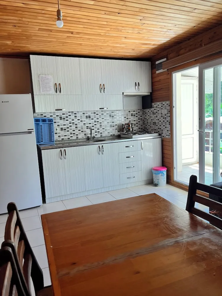 Grand Apart Daire, Bahçe Manzaralı