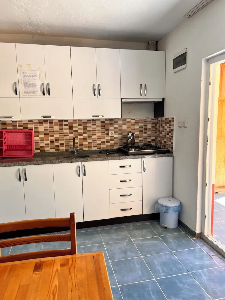 Grand Apart Daire, Bahçe Manzaralı