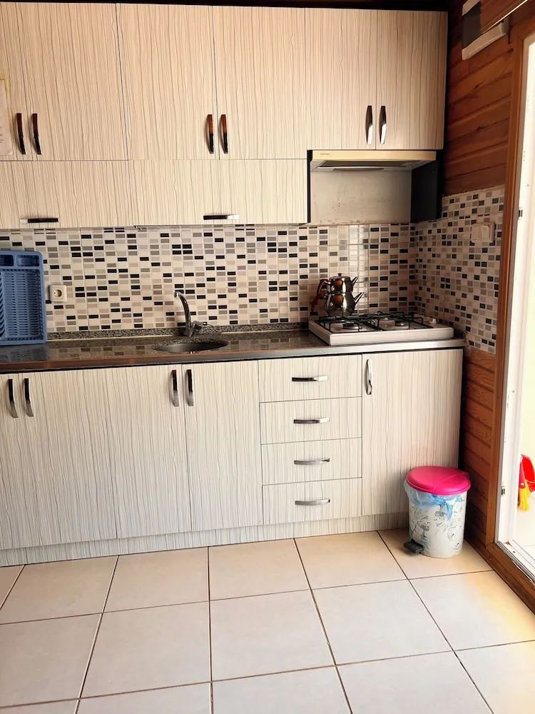 Grand Apart Daire, Bahçe Manzaralı