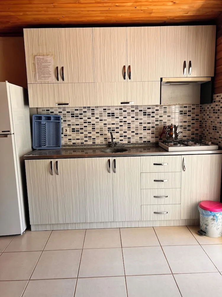 Grand Apart Daire, Bahçe Manzaralı