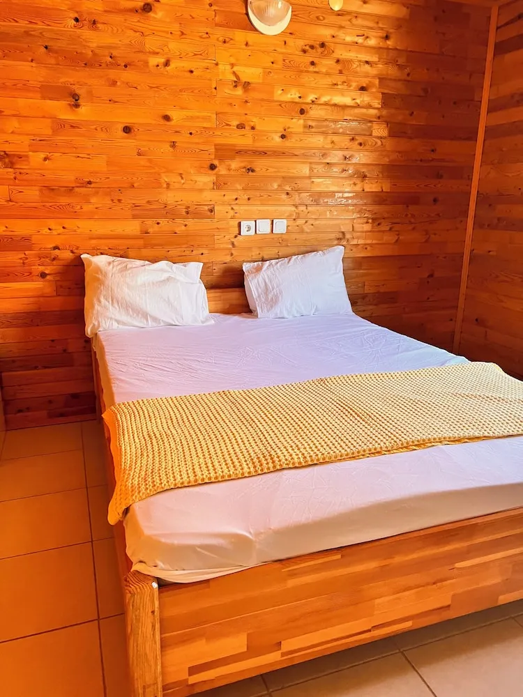 Grand Apart Daire, Bahçe Manzaralı