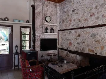 Ayvalik Sarigelin Pansiyon