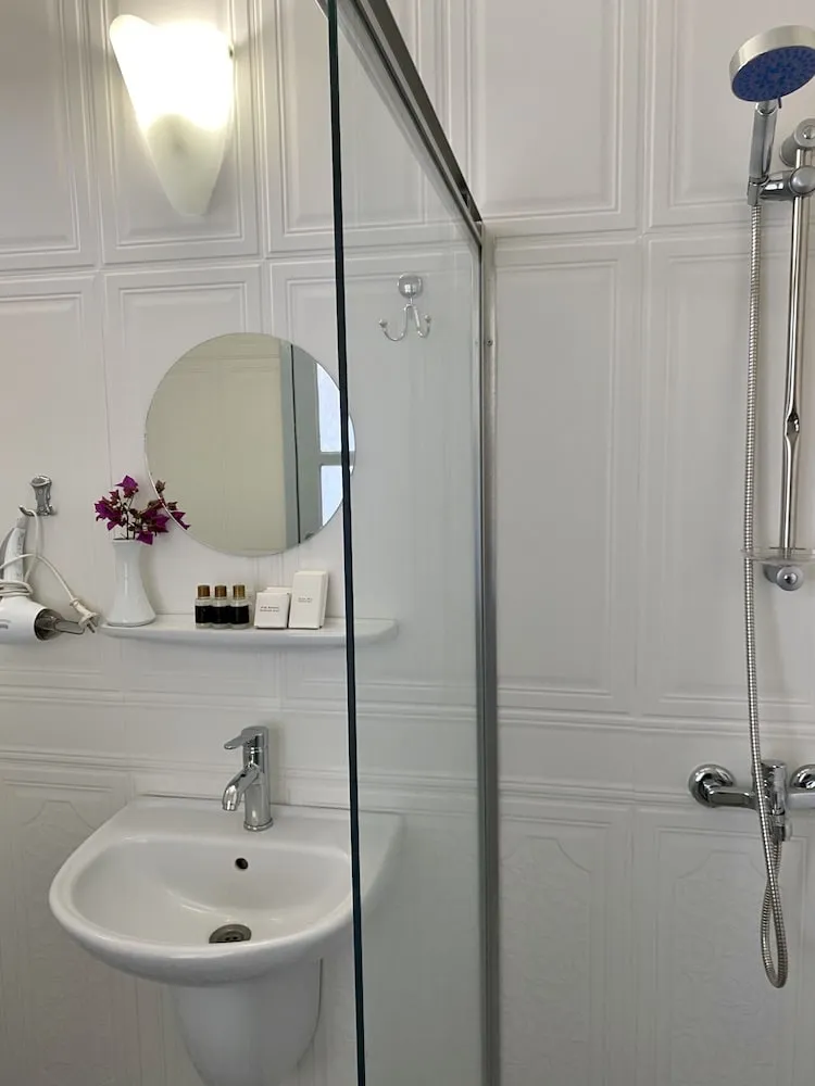 Deluxe Dört Kişilik Oda